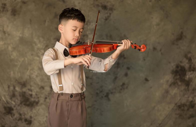 十一歲孩子坐高鐵是否半價、買啥票匯總，你不懂的這都有